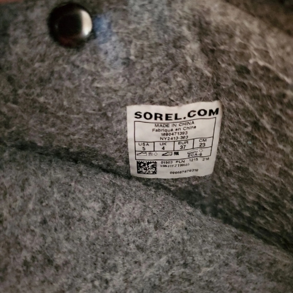 Sorel waterproof boots with liner - Picture 7 of 8
